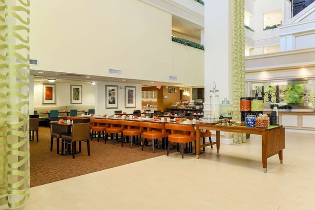 Images Hilton Garden Inn Dallas/Market Center