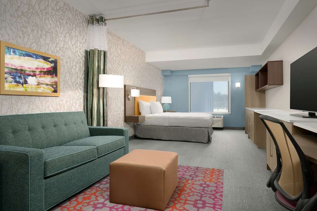 Guest room