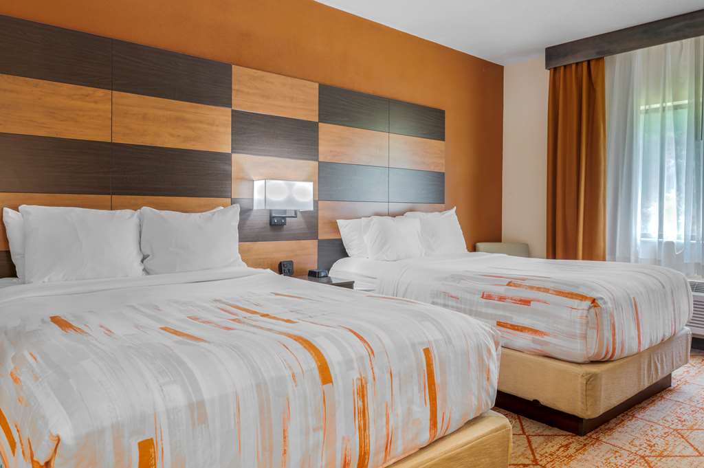 Double Queen Room