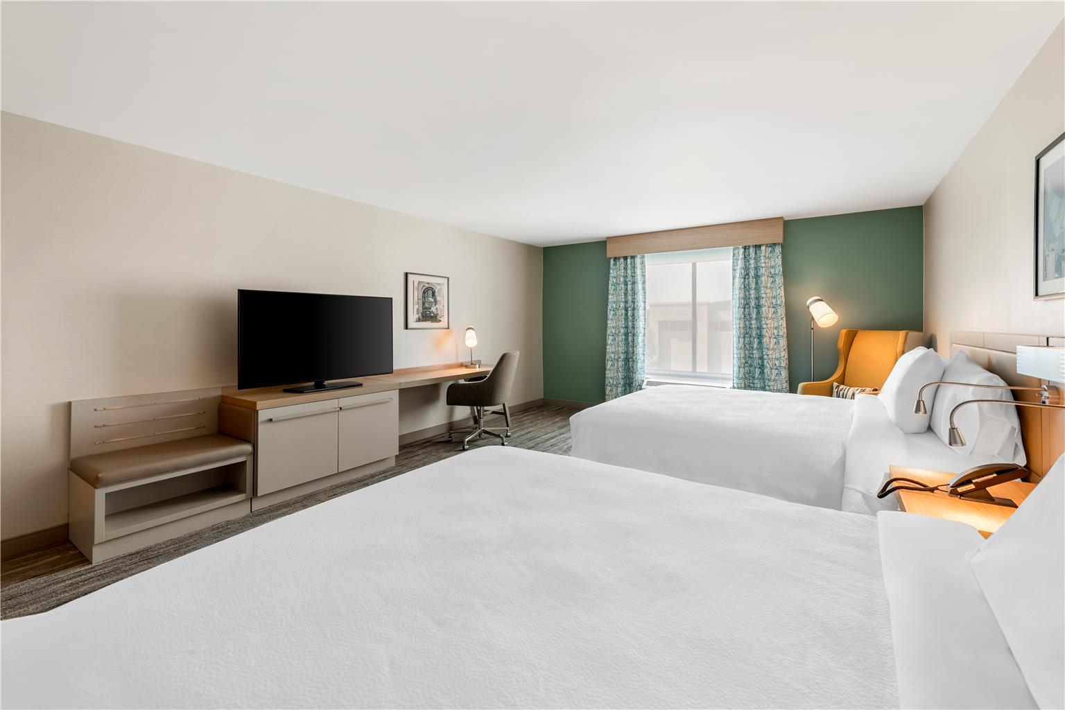 Guest room
