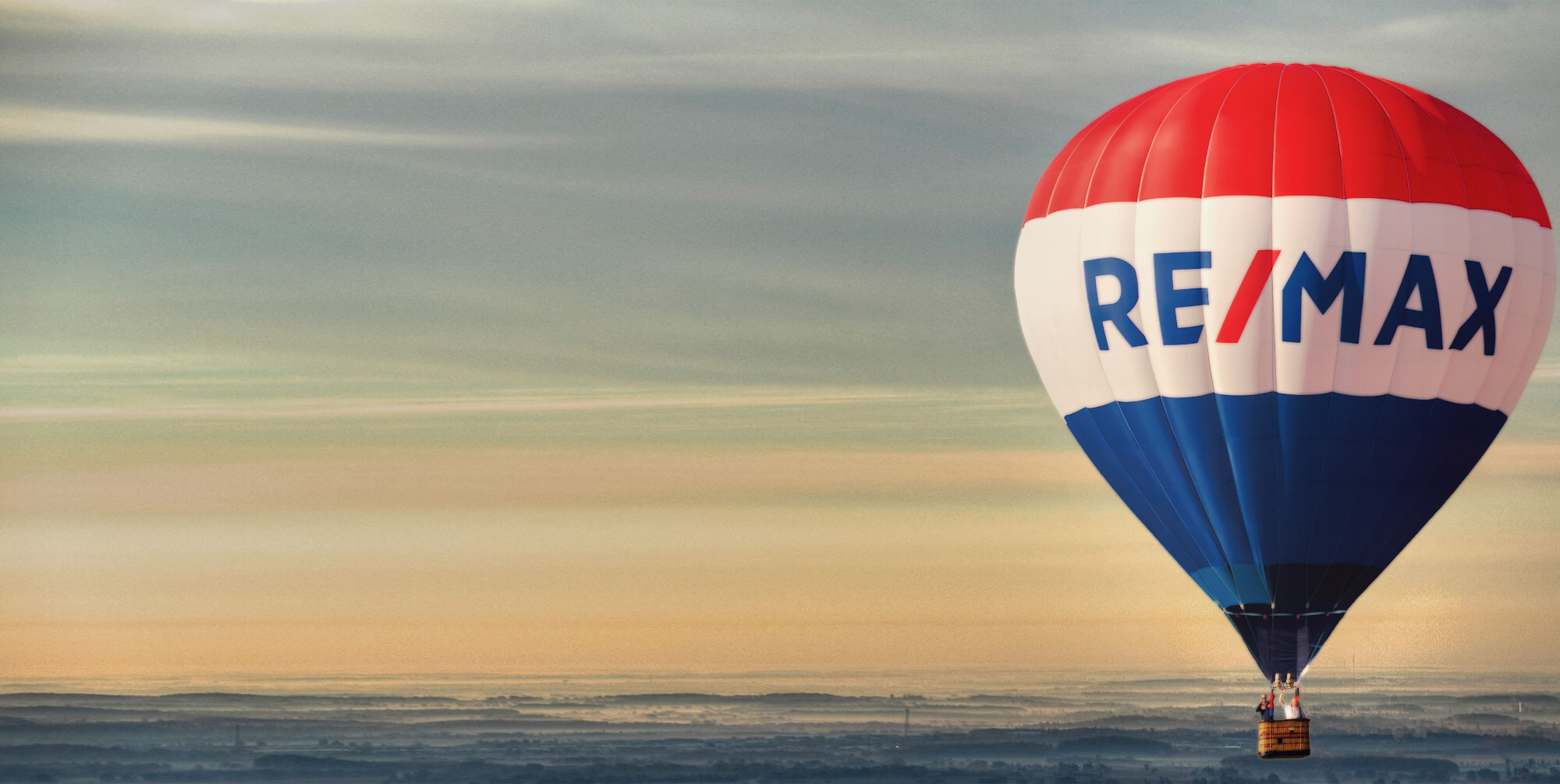 Images Louis-Charles Hallé, Re/Max: Courtier Immobilier Limoilou