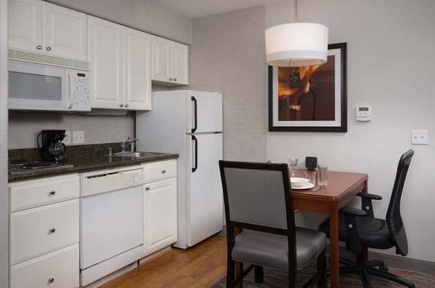 Images Homewood Suites by Hilton Vancouver-Portland