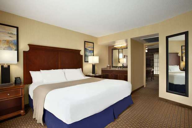 Images Embassy Suites by Hilton Bloomington/Minneapolis