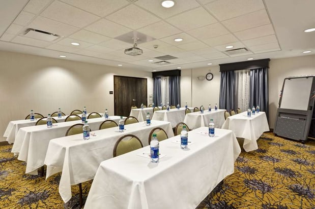 Images Hampton Inn & Suites Detroit/Warren