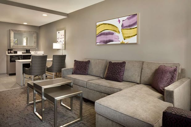 Images Embassy Suites by Hilton Charlotte Uptown