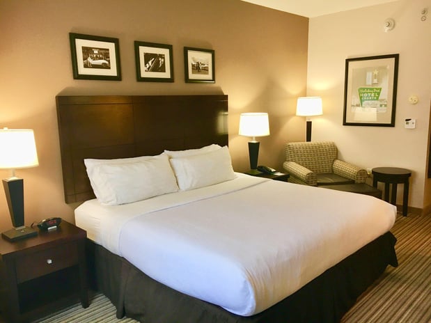 Images Holiday Inn Louisville Airport - Fair/Expo by IHG