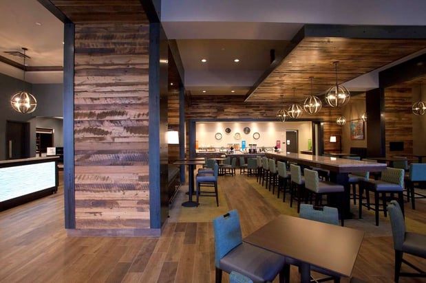 Images Hampton Inn & Suites Downtown St. Paul