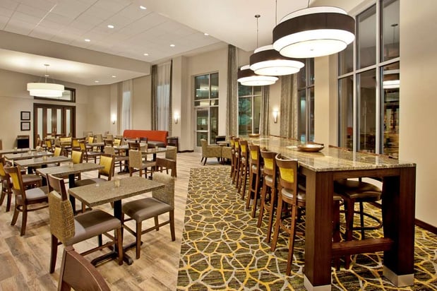 Images Hampton Inn & Suites Minneapolis/Downtown