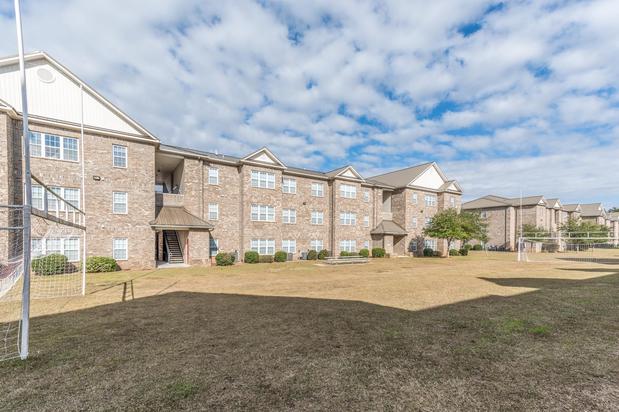 Images Central House on Stadium Apartments