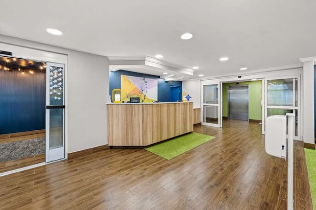 Images Spark by Hilton Sterling Dulles Airport