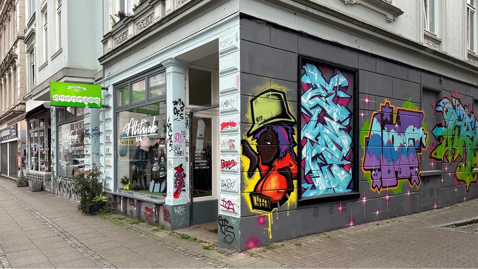 Bilder Attitude 1/4 - Skateshop - Streetwear