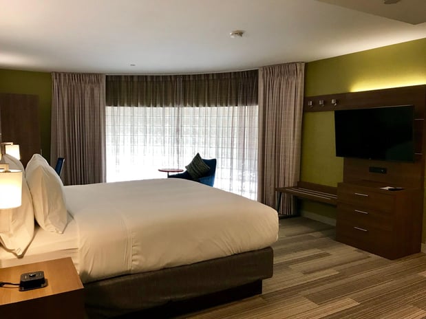 Images Holiday Inn Express & Suites Pasadena - Los Angeles by IHG