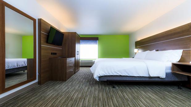 Images Holiday Inn Express Osage Beach - Lake of the Ozarks, an IHG Hotel