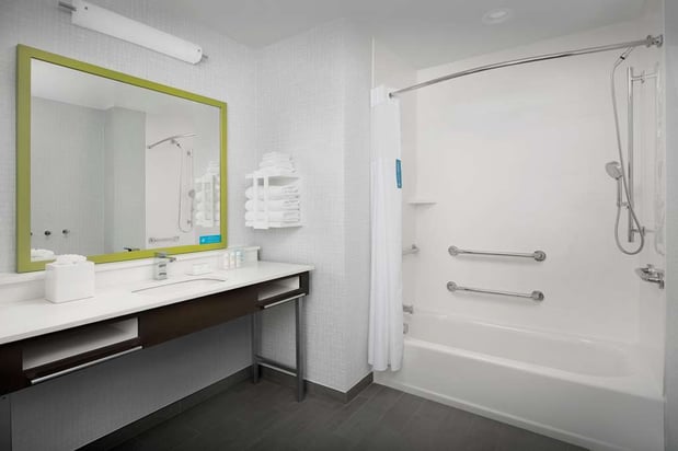 Images Hampton Inn & Suites Charlotte Airport Lake Pointe