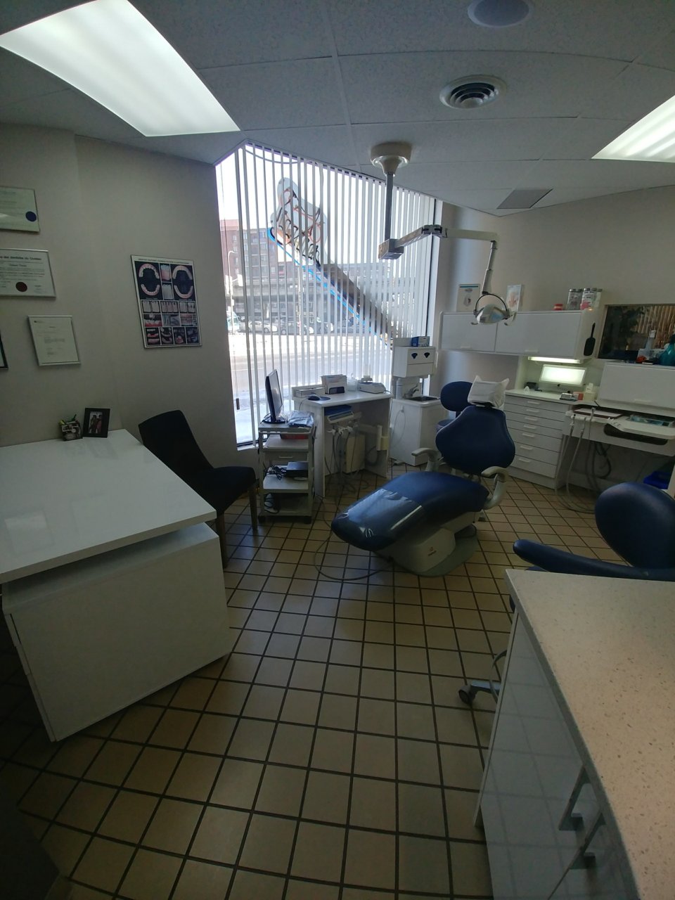 Images Clinique Dentaire Dr. Karam - Dentiste, Blanchiment Dentaire Ahuntsic