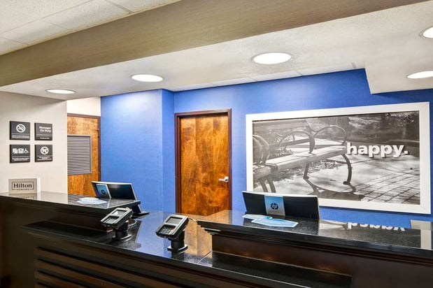 Images Hampton Inn State College