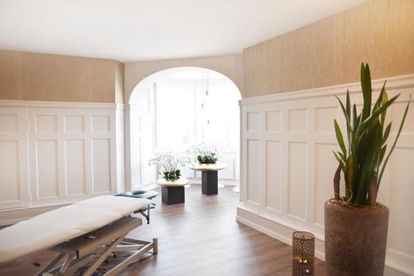 Künzle Tamara, Bahnhofstrasse 2 in Flawil