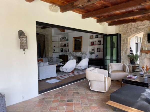 Infinity by Marvin Bifold Doors