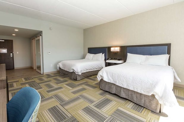 Images Hampton Inn & Suites Syracuse North Airport Area