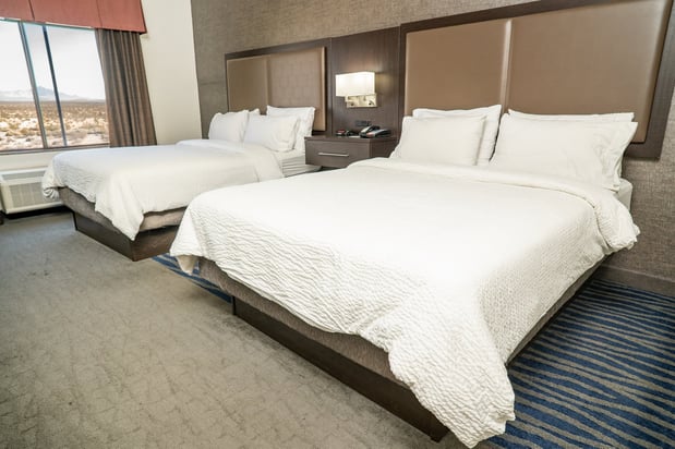 Images Holiday Inn Express & Suites Barstow-Outlet Center by IHG