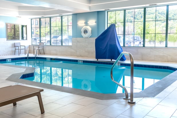 Images Holiday Inn Express & Suites Pittsburgh-South Side by IHG