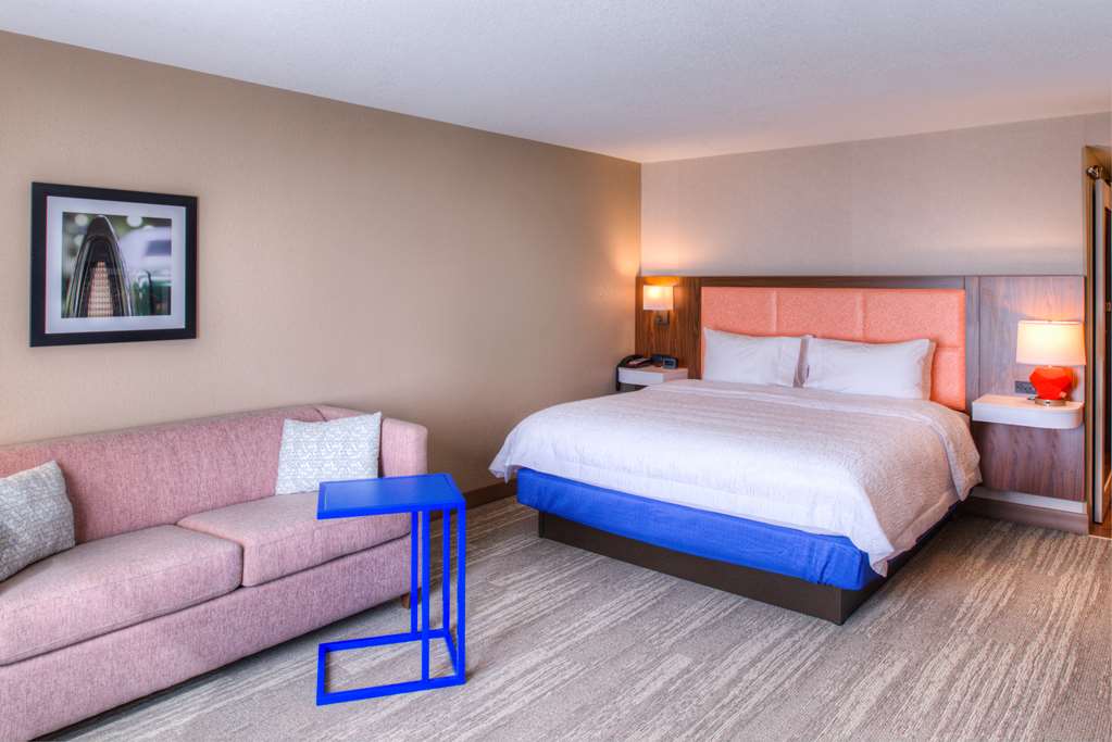 Guest room