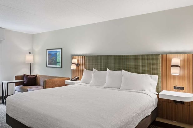 Images Hampton Inn & Suites Lake George