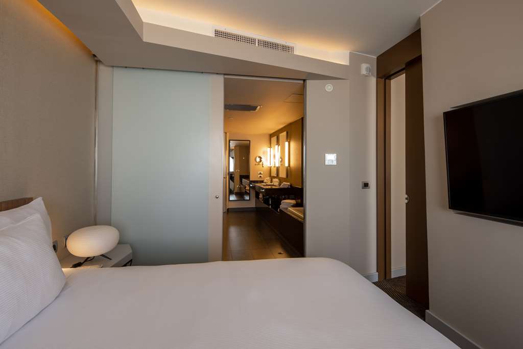 Guest room Hilton Garden Inn Lima Miraflores Lima (01) 5104000