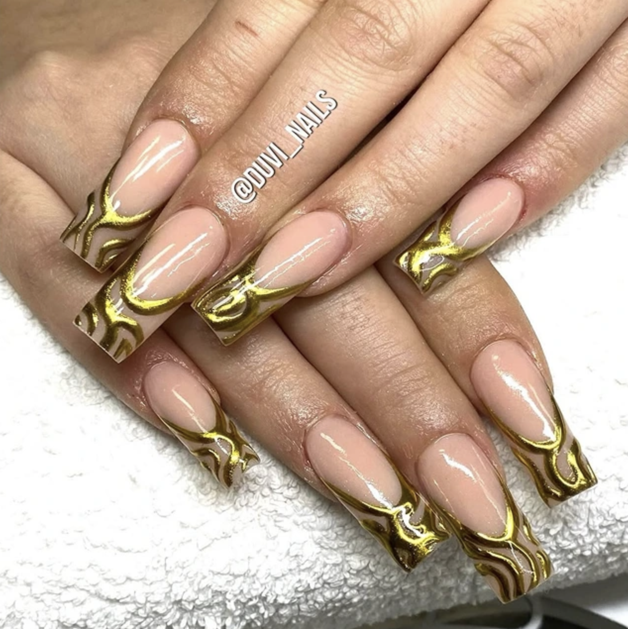 Bilder Nagelstudio Zürich - DUVI Nails an der Langstrasse