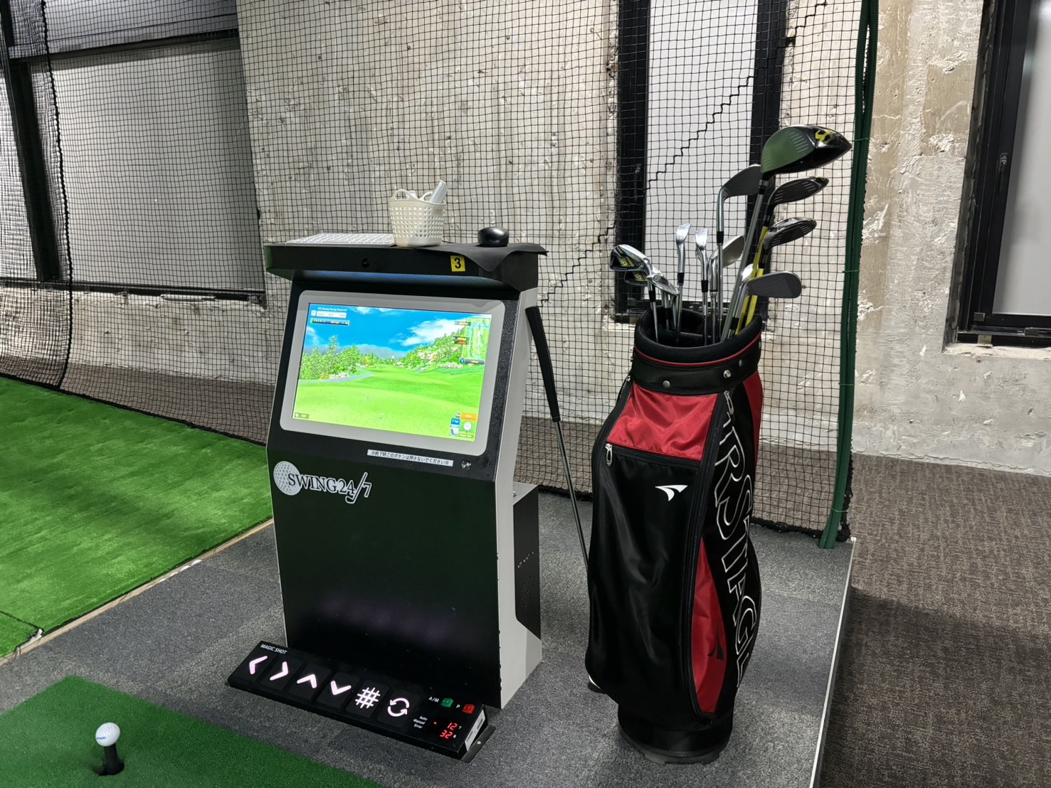 Images インドアゴルフ練習場 SWING24/7 三田店