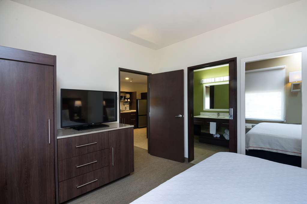 Images Homewood Suites by Hilton Queretaro