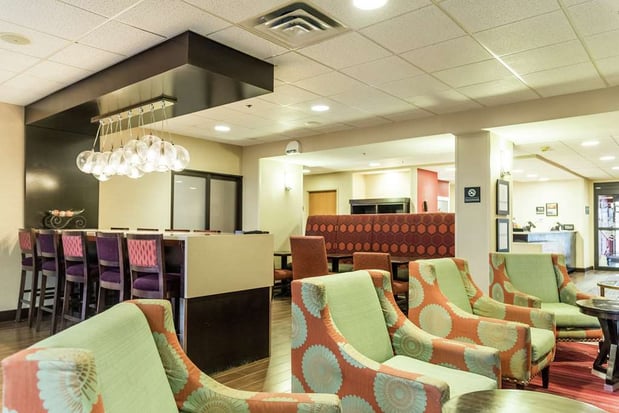 Images Hampton Inn Muskegon