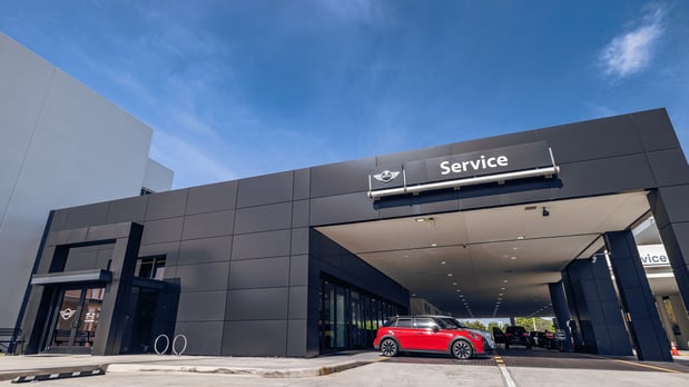 Images Service Center at Lauderdale MINI