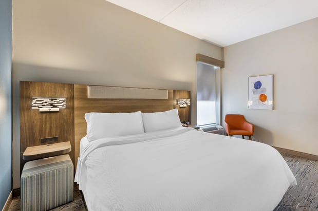 Images Holiday Inn Express Crestwood by IHG