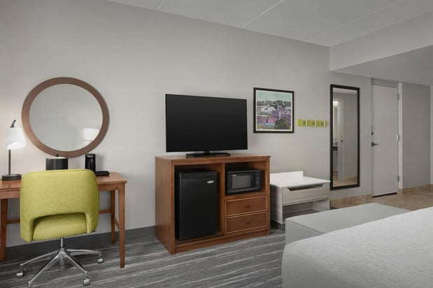 Images Hampton Inn & Suites Lynchburg