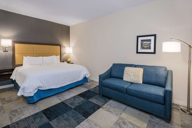 Images Hampton Inn & Suites San Antonio Brooks City Base