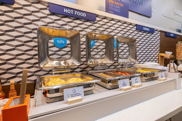 Images Holiday Inn Express & Suites Kansas City Airport by IHG