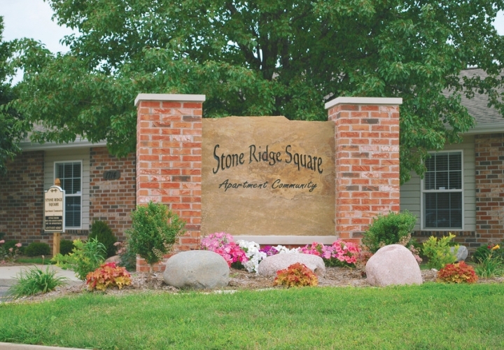 Images Stone Ridge Square