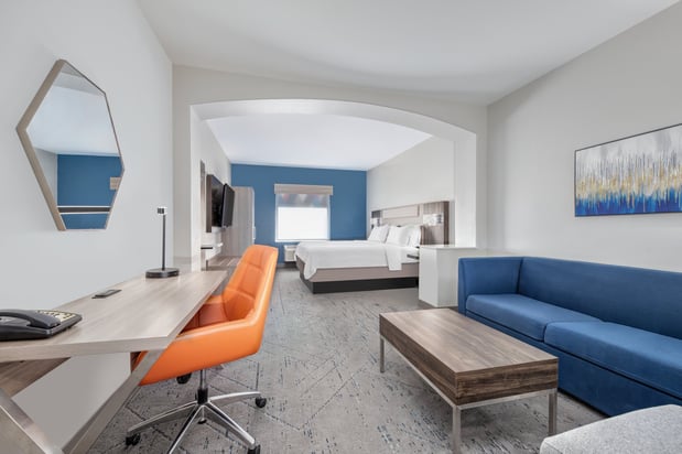 Images Holiday Inn Express & Suites Dallas W - I-30 Cockrell Hill by IHG