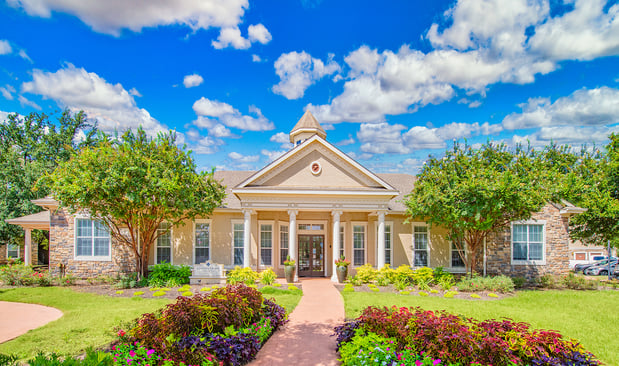 Images MAA Ashton Oaks