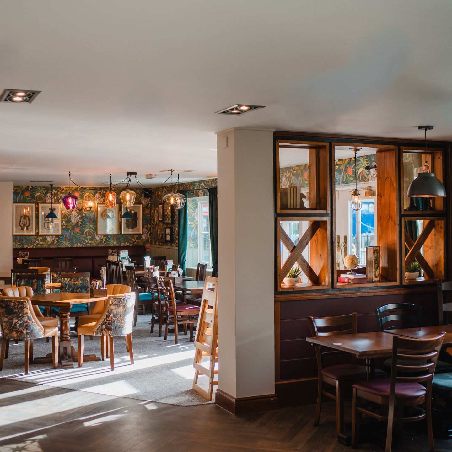 Penny Farthing  Dining Area