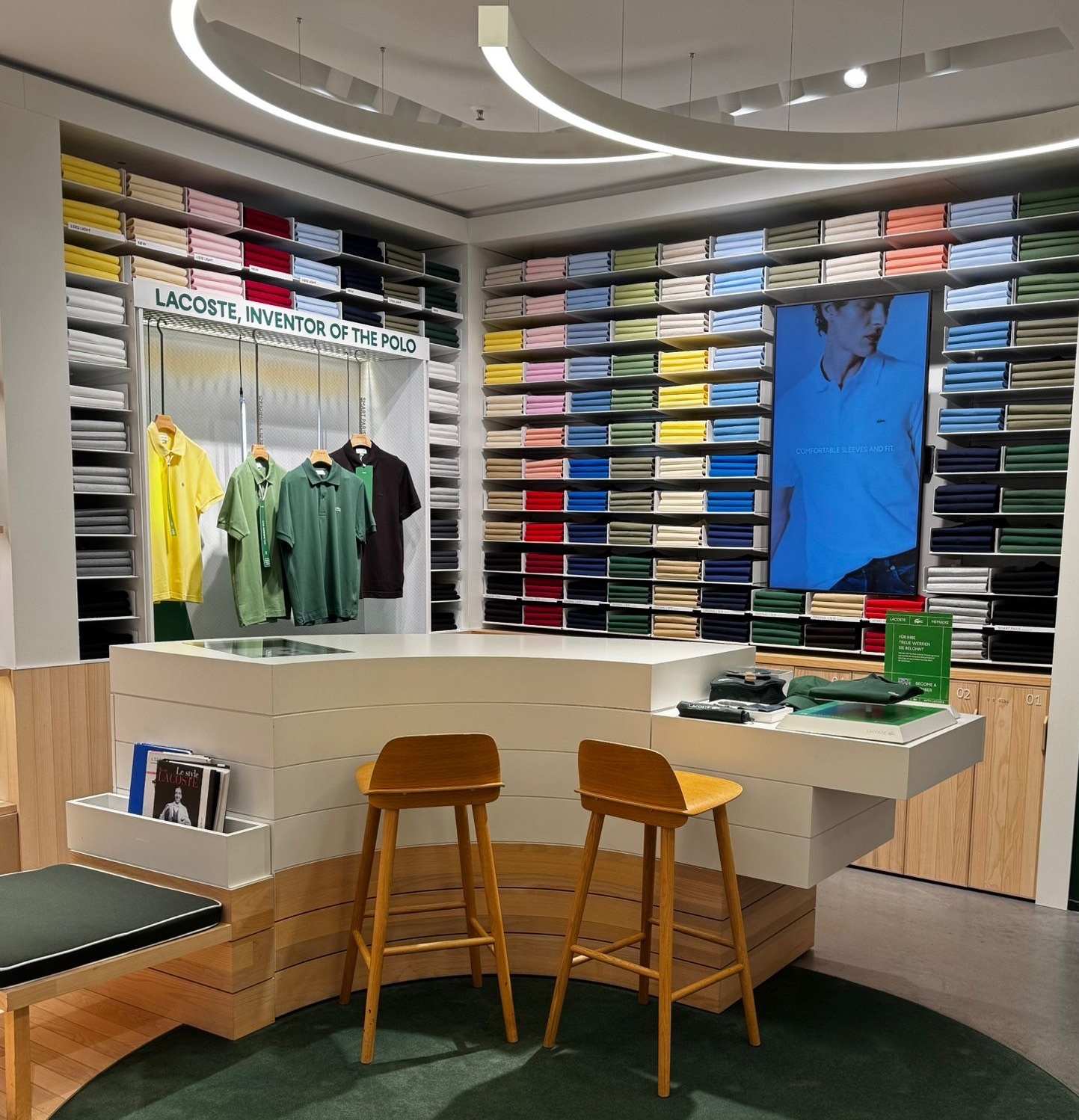 Bild 4 Lacoste Sulzbach (Taunus) in Sulzbach/Taunus