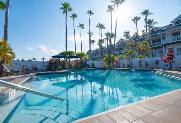 Images Holiday Inn & Suites Clearwater Beach S-Harbourside by IHG