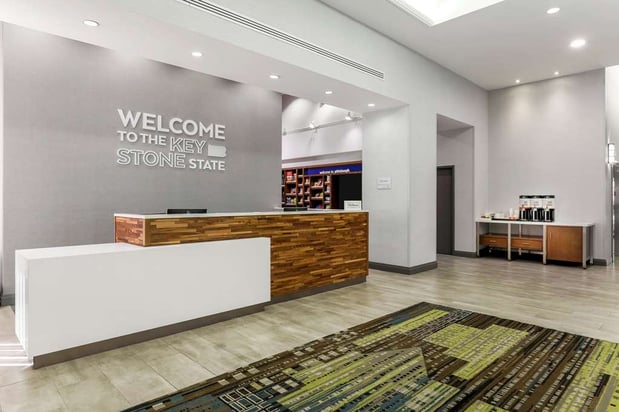 Images Hampton Inn & Suites Pittsburgh-Downtown