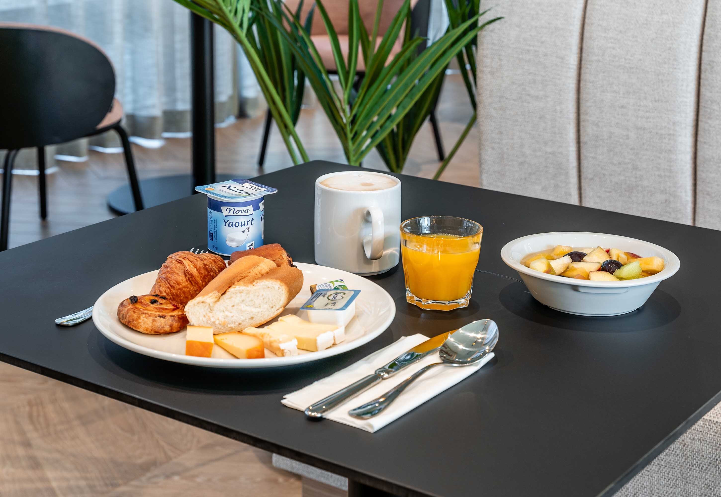 Images B&B HOTEL Luxembourg Centre Cloche d'Or