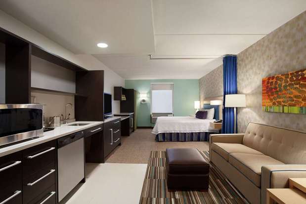 Images Home2 Suites by Hilton Philadelphia - Convention Center, PA