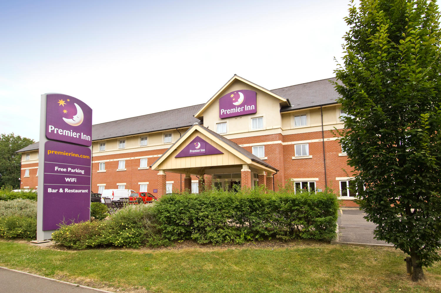 Images Premier Inn Gatwick Crawley Town West hotel