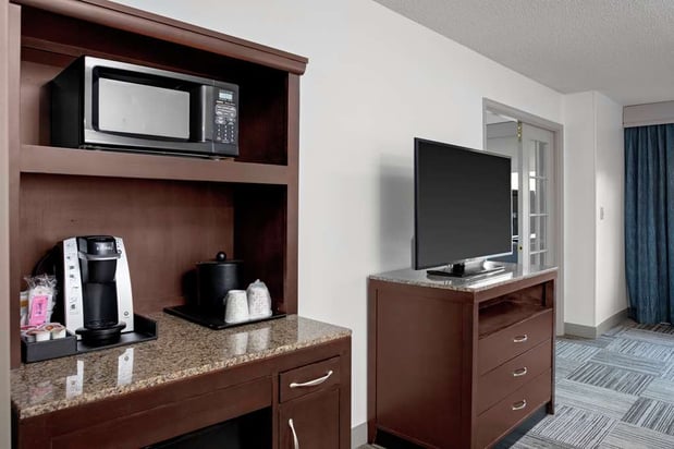 Images Hilton Garden Inn Atlanta Perimeter Center