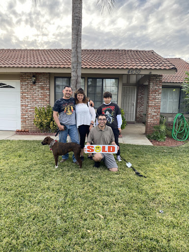 Images Tony Janowicz Real Estate and Investment Group