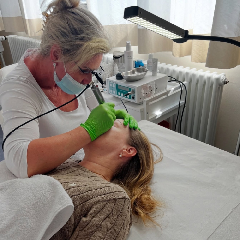 Annett Roeder  Long Time Liner, St. Benedictstr. 19 in Hamburg